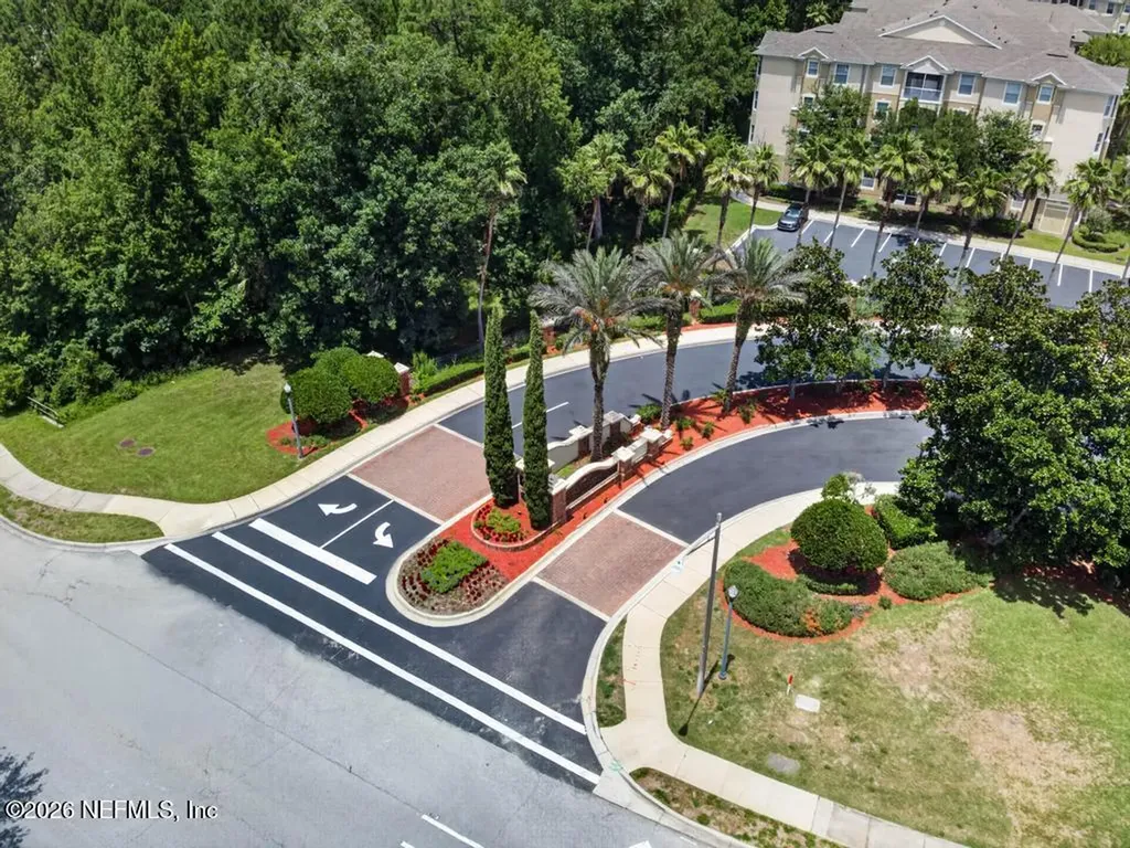 7801 Point Meadows Drive Jacksonville FL 32256