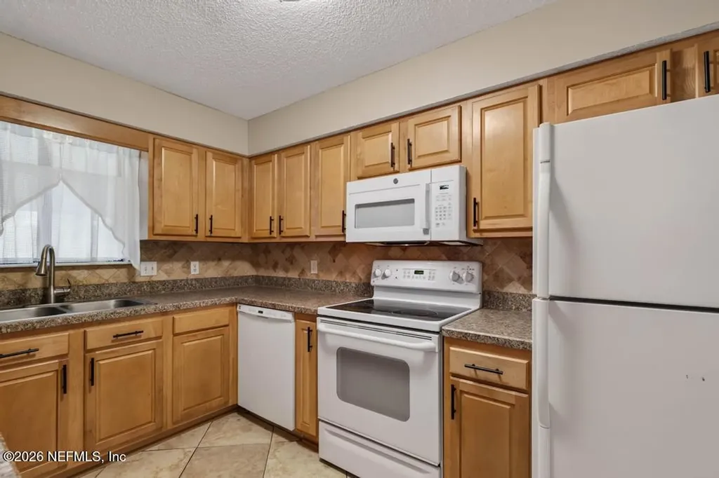 506 Clubhouse Court Jacksonville FL 32256