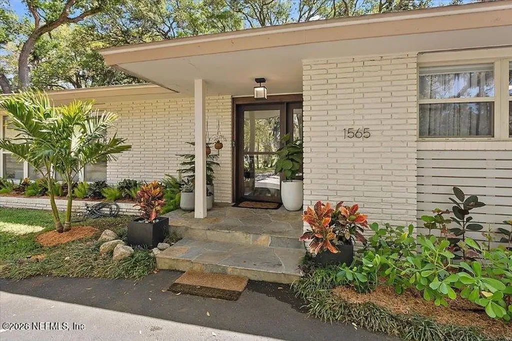 1565 Park Terrace E Atlantic Beach FL 32233