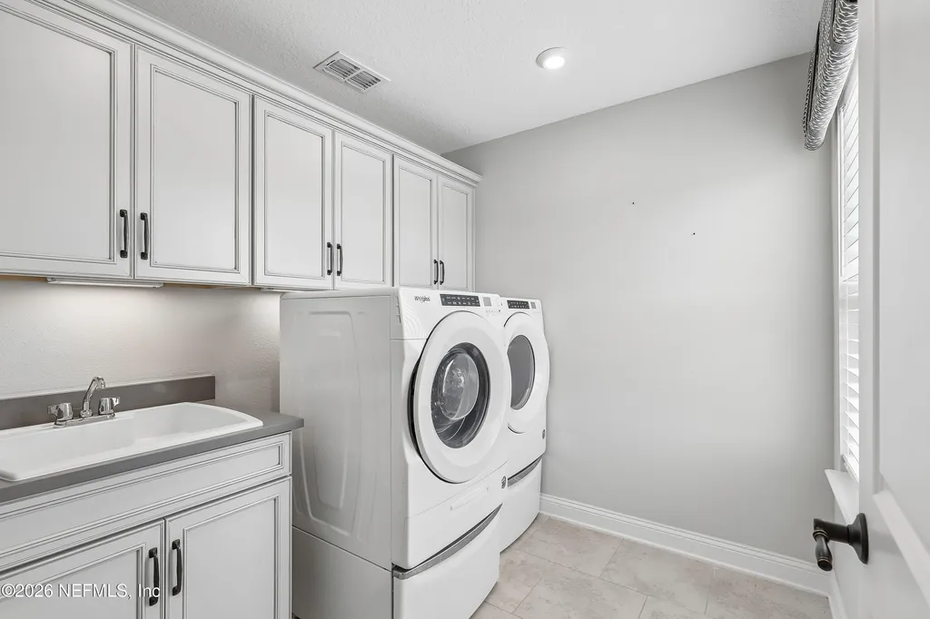 13863 Holsinger Boulevard Jacksonville FL 32256