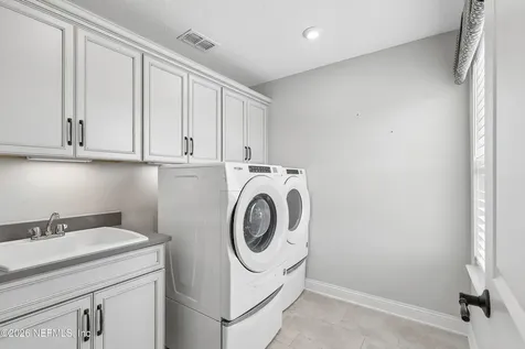 13863 Holsinger Boulevard Jacksonville FL 32256