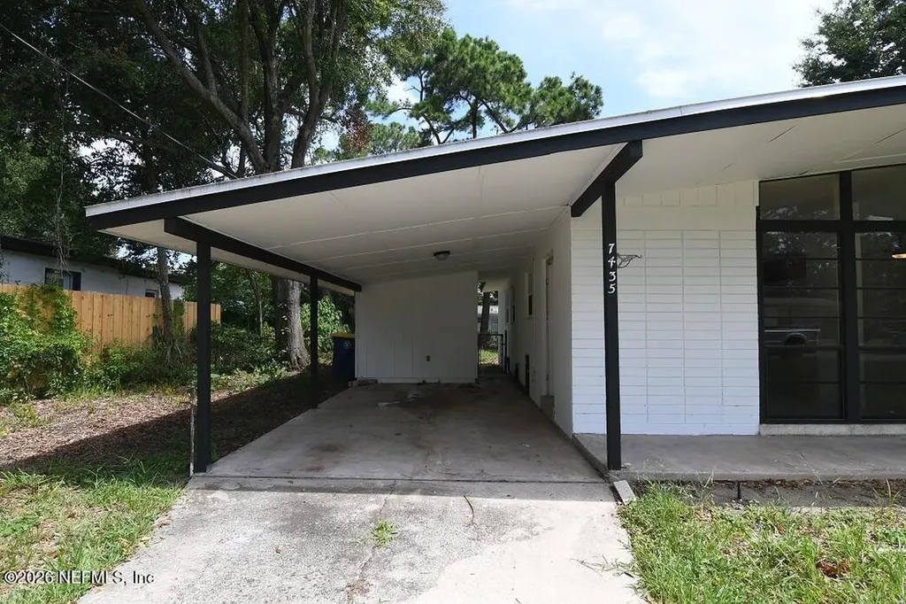 7435 Bamberg Road Jacksonville FL 32277