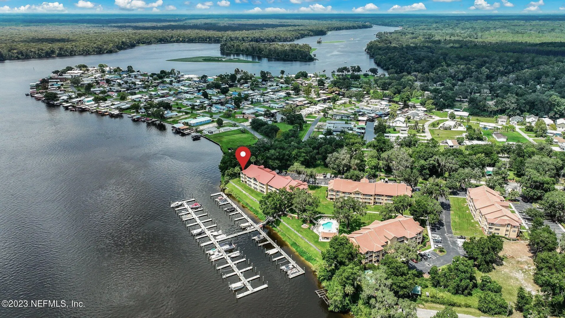 99 Broad River Place Welaka FL 32193