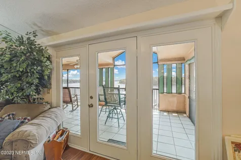 99 Broad River Place Welaka FL 32193