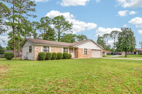 298 Pearwood Circle E Middleburg FL 32068