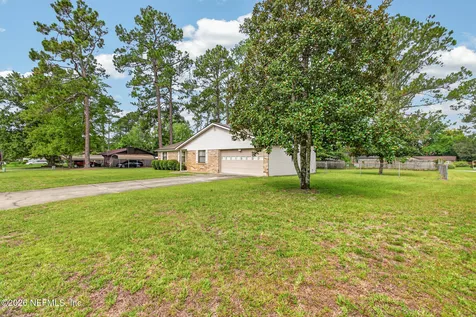 298 Pearwood Circle E Middleburg FL 32068