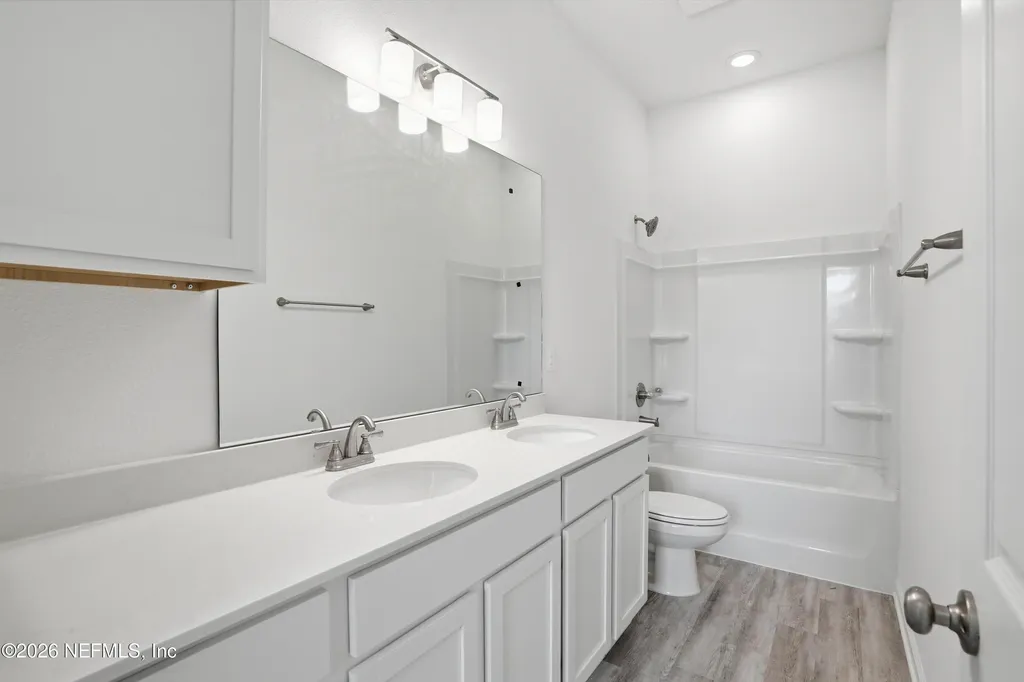 1661 W 22nd Street W Jacksonville FL 32209