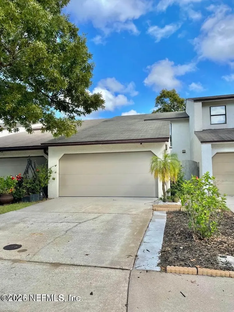 1185 Romaine Circle W Jacksonville FL 32225
