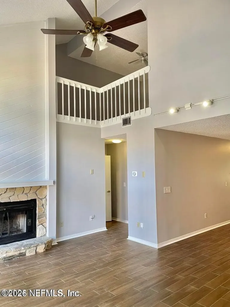 1185 Romaine Circle W Jacksonville FL 32225
