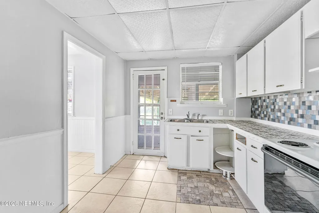 502 13th Avenue N Jacksonville Beach FL 32250