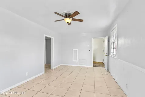 502 13th Avenue N Jacksonville Beach FL 32250