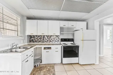 502 13th Avenue N Jacksonville Beach FL 32250
