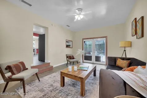 5538 Anchor Lane Jacksonville FL 32207