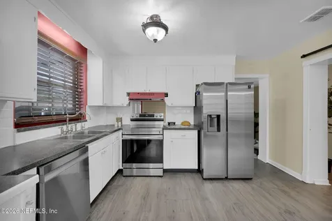 5538 Anchor Lane Jacksonville FL 32207