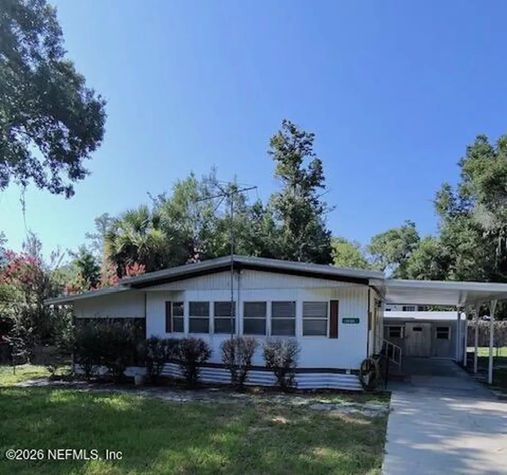 11084 NW 113 Place Chiefland FL 32626