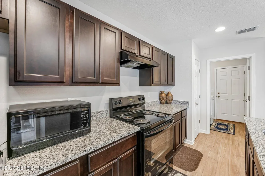 8528 Osteen Street Jacksonville FL 32210
