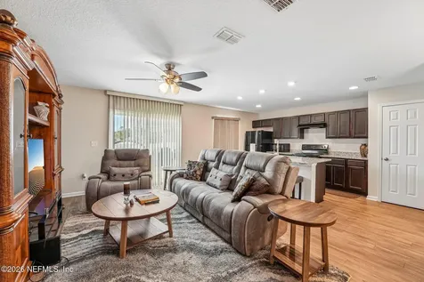 8528 Osteen Street Jacksonville FL 32210