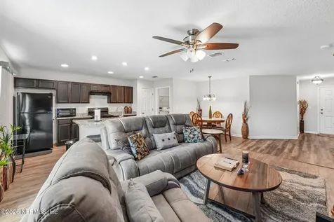 8528 Osteen Street Jacksonville FL 32210