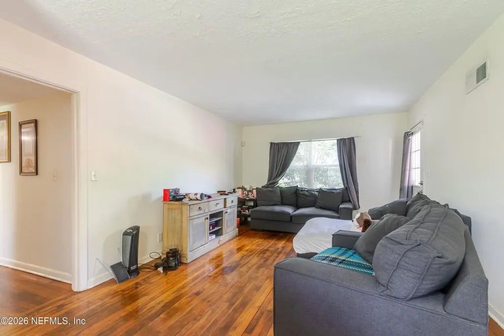 6501 Mitford Road Jacksonville FL 32210
