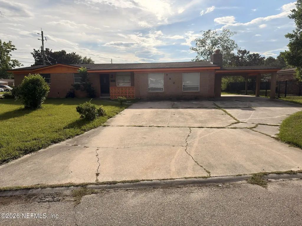 9806 Priory Avenue Jacksonville FL 32208