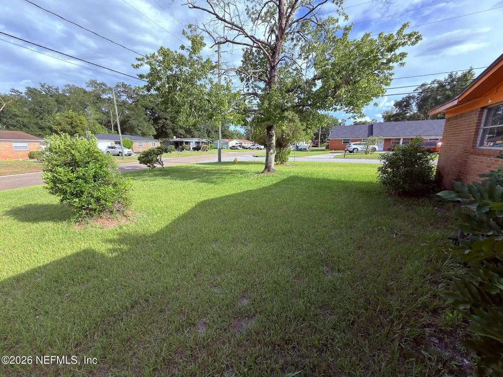 9806 Priory Avenue Jacksonville FL 32208