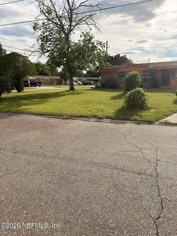 9806 Priory Avenue Jacksonville FL 32208