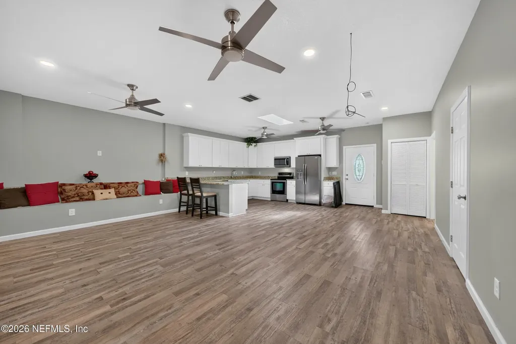 2016 Cassat Avenue Jacksonville FL 32210