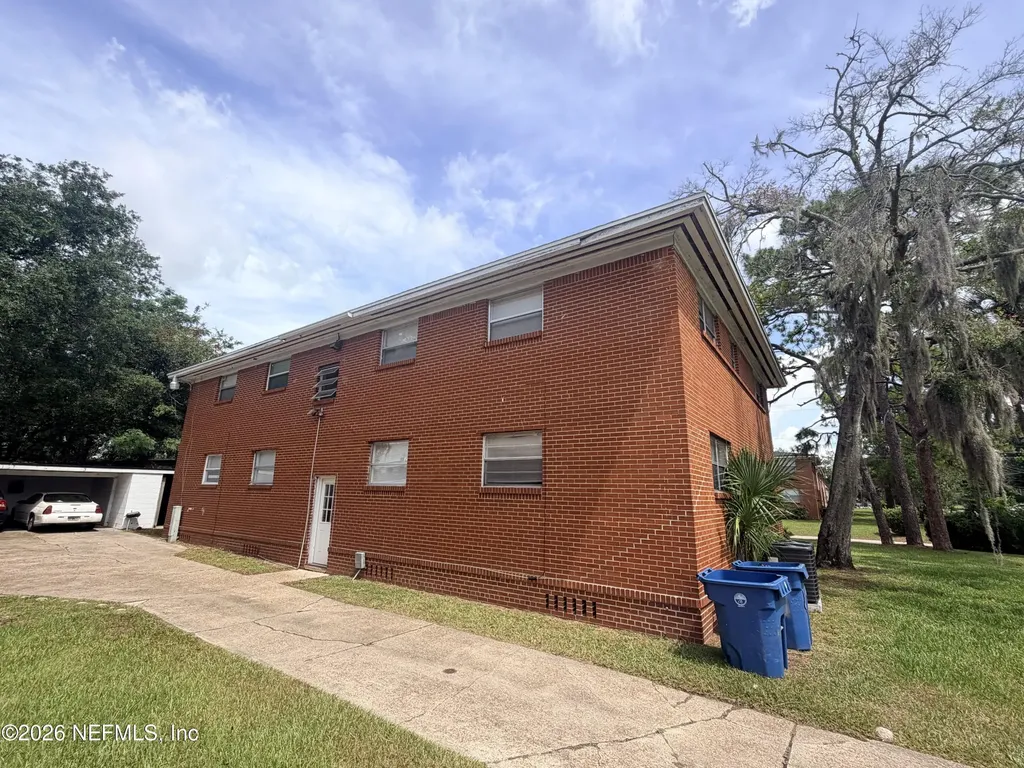 5452 Playa Way Jacksonville FL 32211