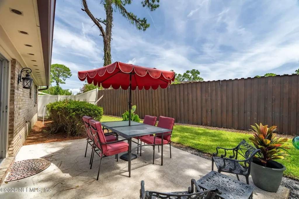 8951 Brookshire Court Jacksonville FL 32257