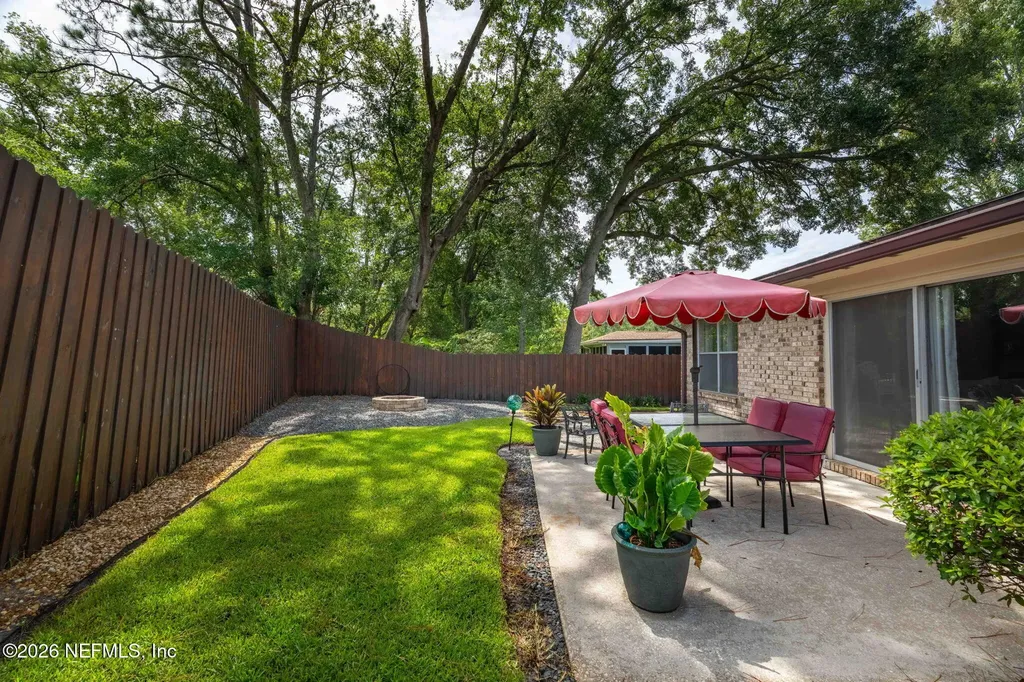 8951 Brookshire Court Jacksonville FL 32257