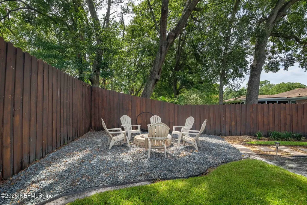 8951 Brookshire Court Jacksonville FL 32257