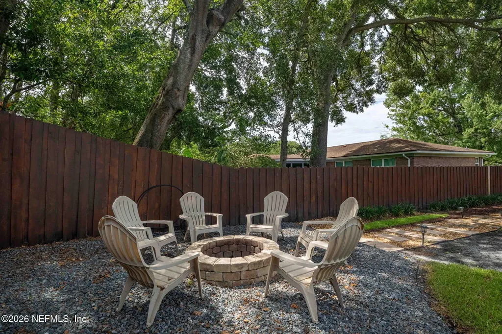 8951 Brookshire Court Jacksonville FL 32257
