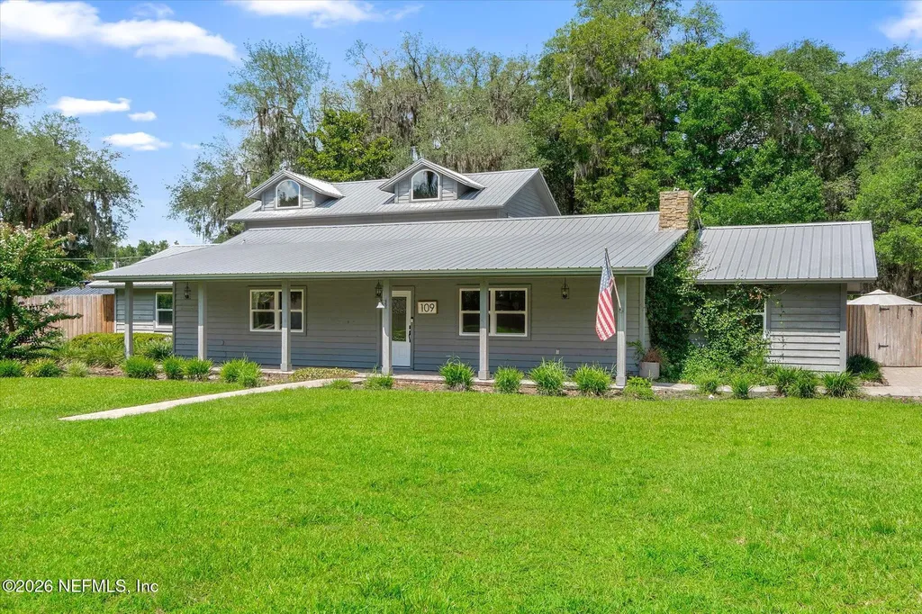 109 Oak Tree Lane Palatka FL 32177