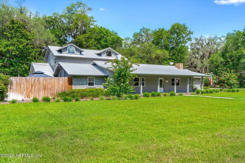 109 Oak Tree Lane Palatka FL 32177