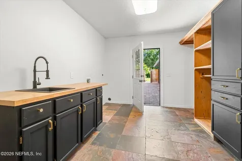 109 Oak Tree Lane Palatka FL 32177