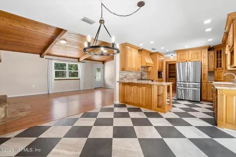 109 Oak Tree Lane Palatka FL 32177