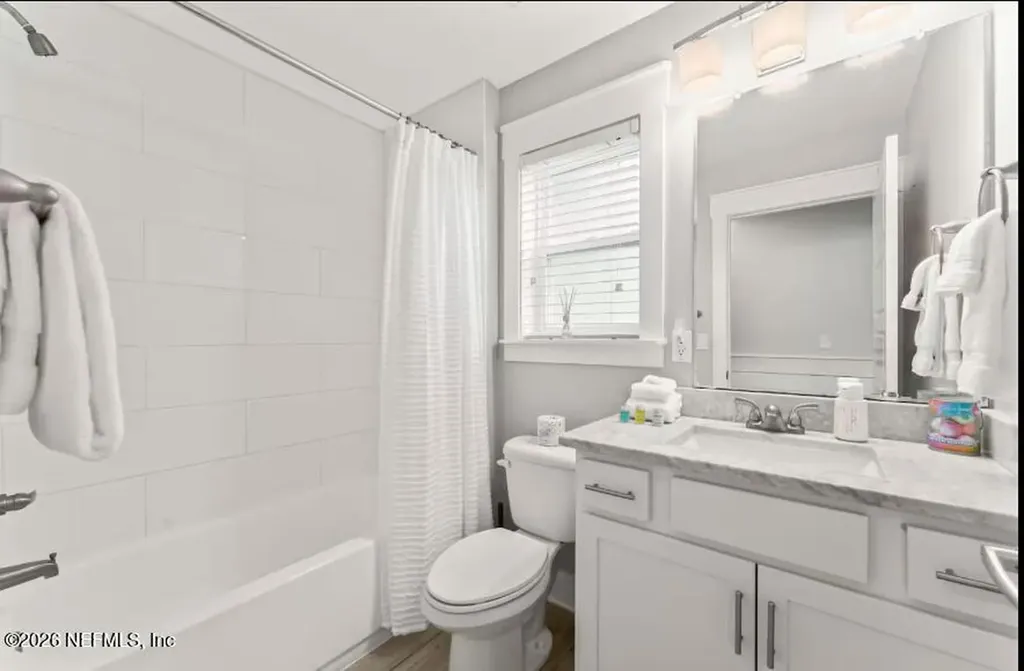 137 S 6th Avenue Jacksonville Beach FL 32250