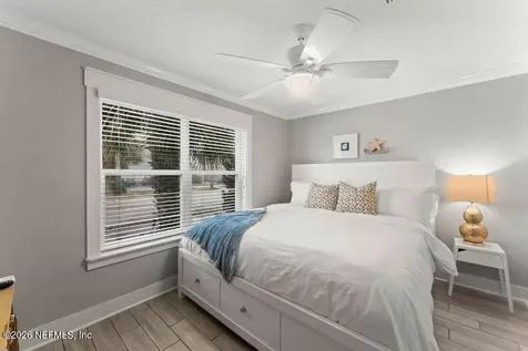 137 S 6th Avenue Jacksonville Beach FL 32250