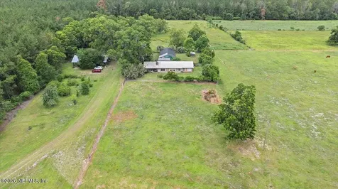 3476 Clifford Dugger Road Glen St. Mary FL 32040