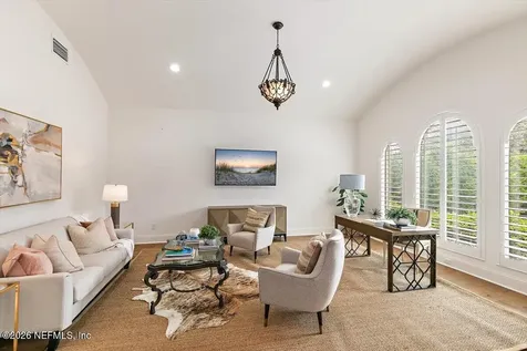 5226 Commissioners Drive Jacksonville FL 32224
