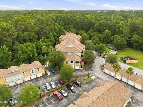 8539 Gate Parkway W Jacksonville FL 32216
