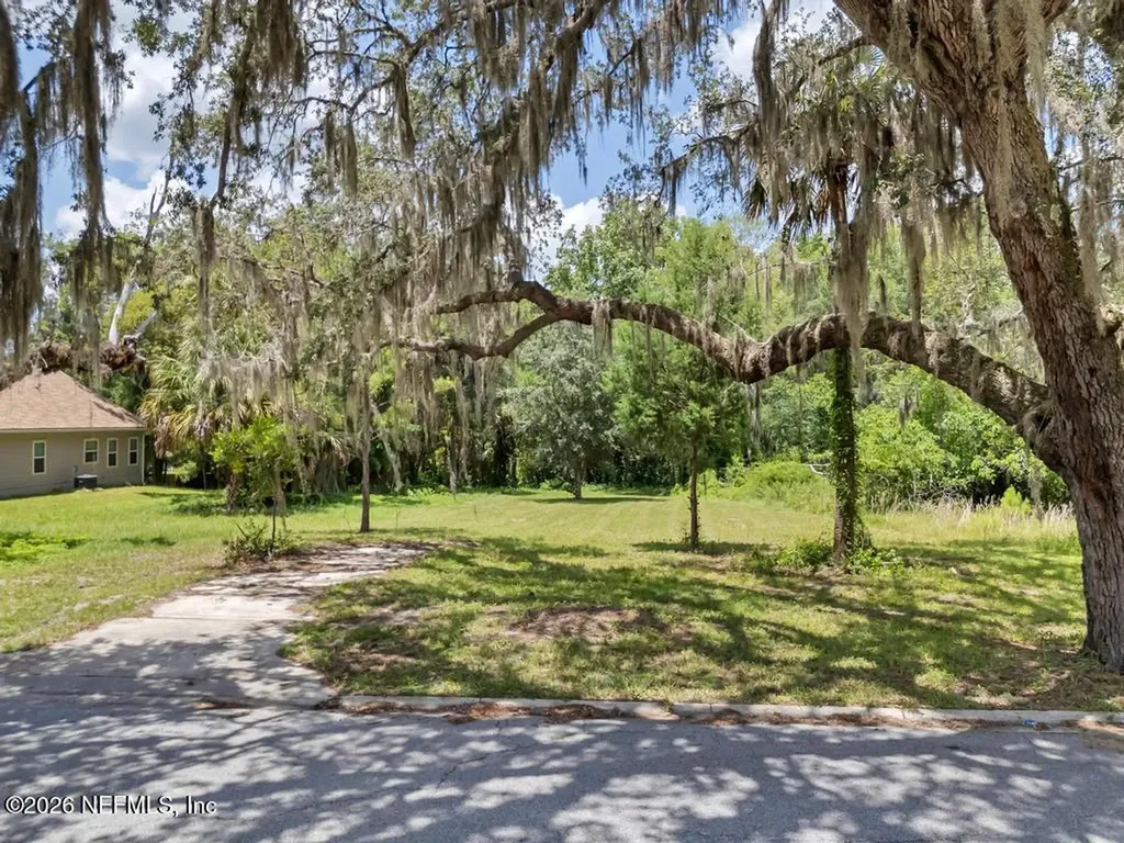 1308 East Street Green Cove Springs FL 32043