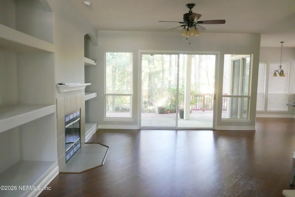 2359 Huckins Court Jacksonville FL 32225