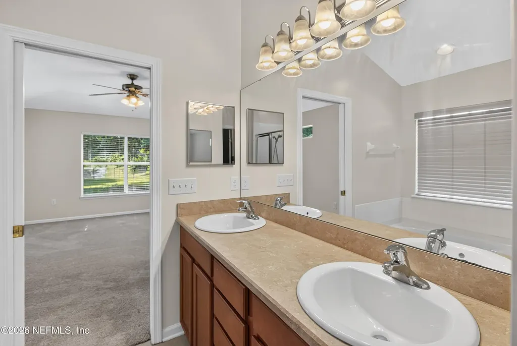 8123 NW 51st Drive Gainesville FL 32653