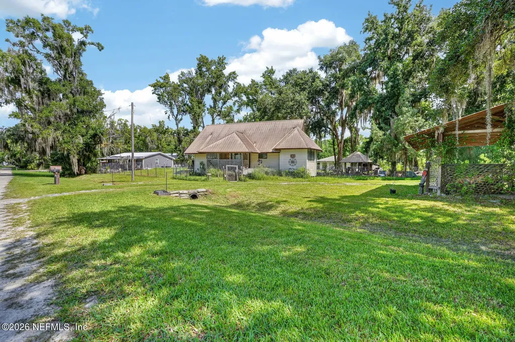 110 Palm Avenue Crescent City FL 32112