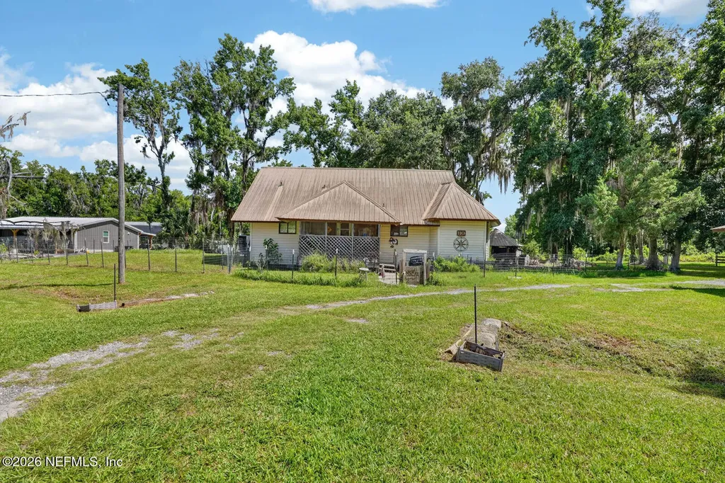 110 Palm Avenue Crescent City FL 32112