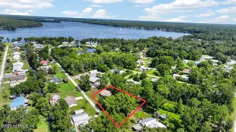 110 Palm Avenue Crescent City FL 32112