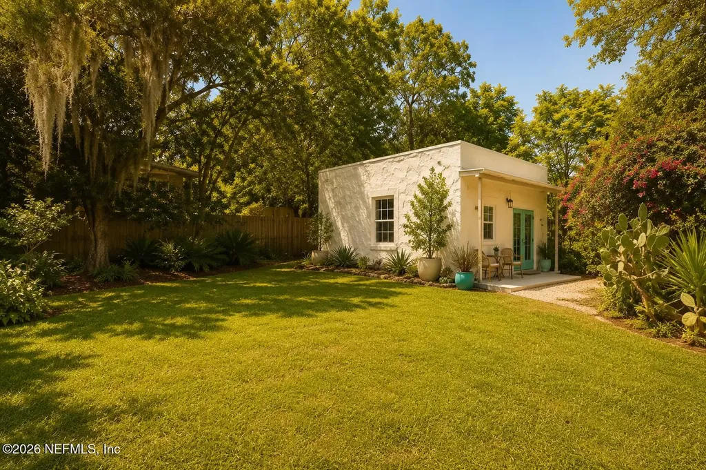 315 Daytona Avenue Daytona Beach FL 32117