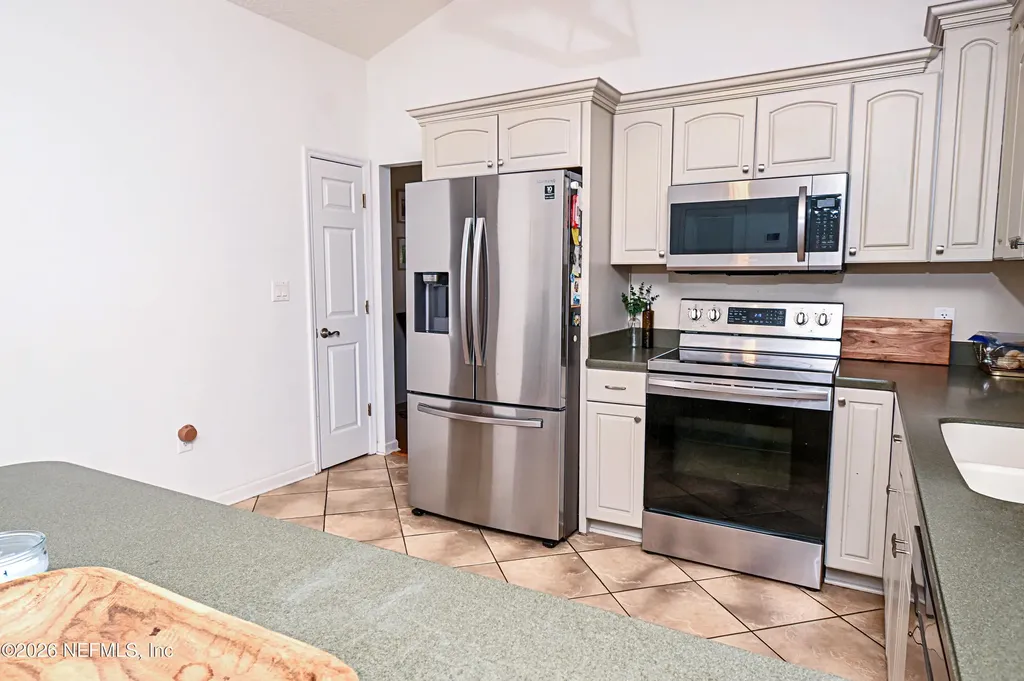11485 Peacock Creek Road Glen St. Mary FL 32040