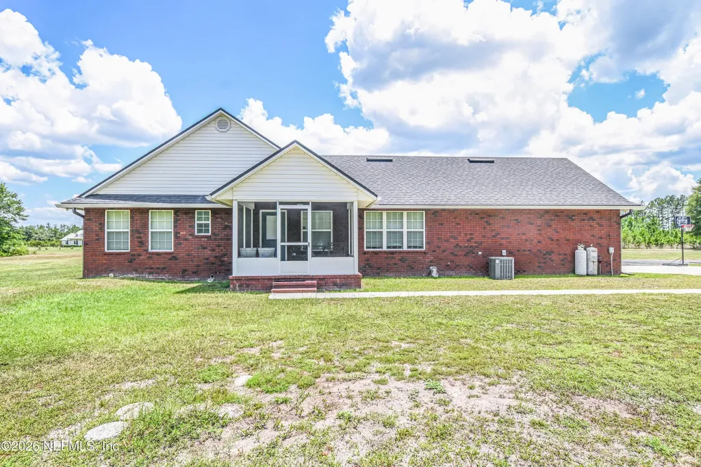 11485 Peacock Creek Road Glen St. Mary FL 32040